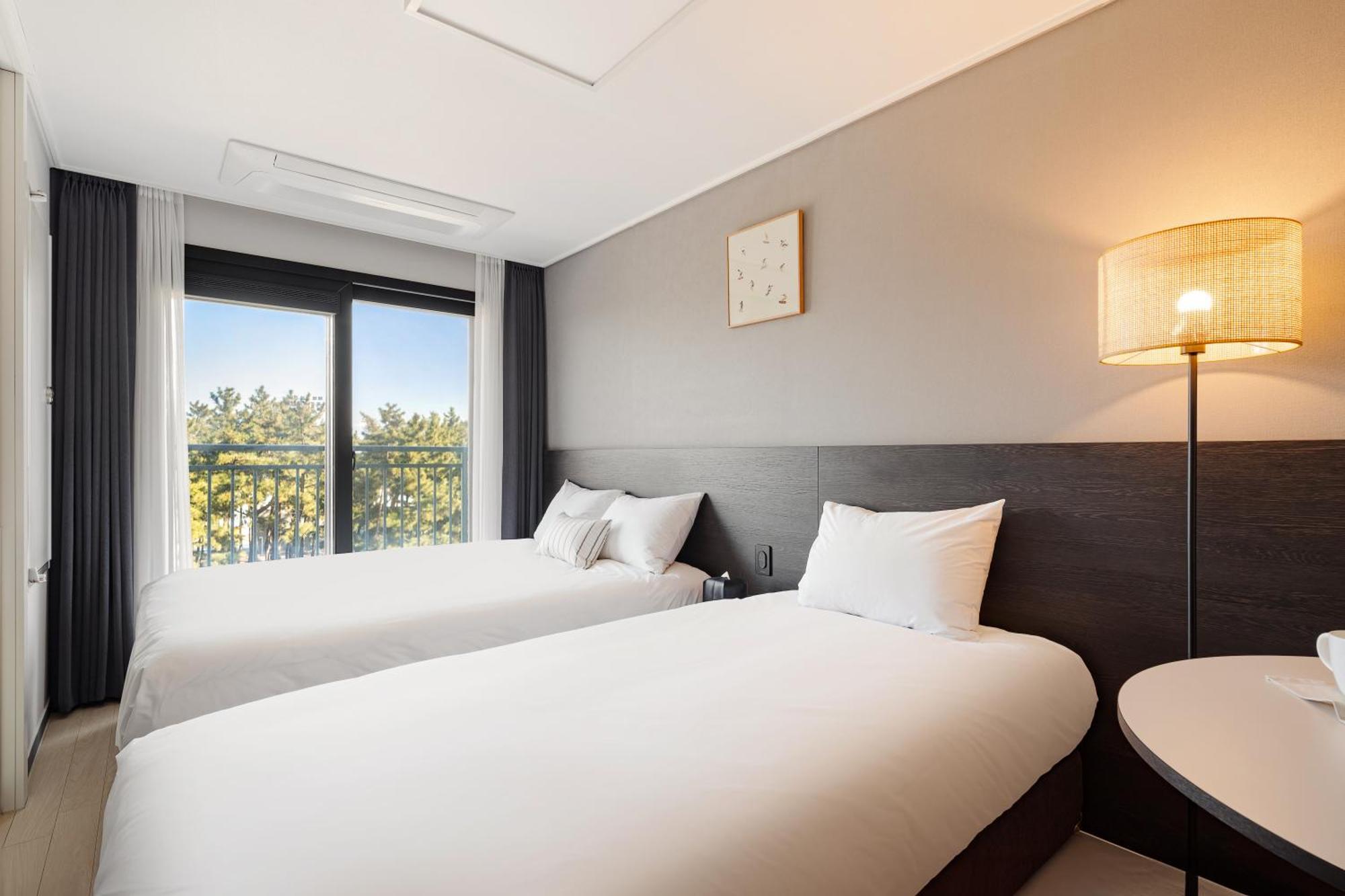 Urbanstay Sokcho Beach Ab Bagian luar foto