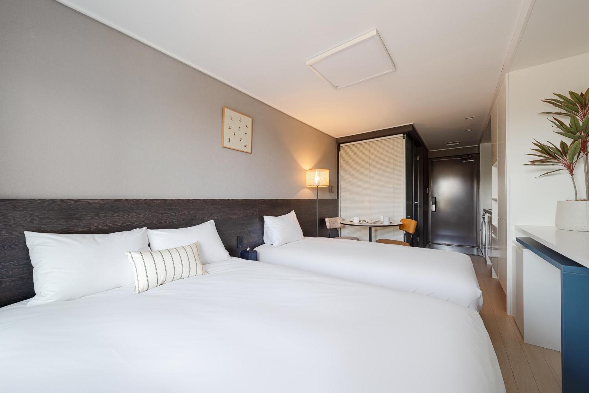 Urbanstay Sokcho Beach Ab Bagian luar foto