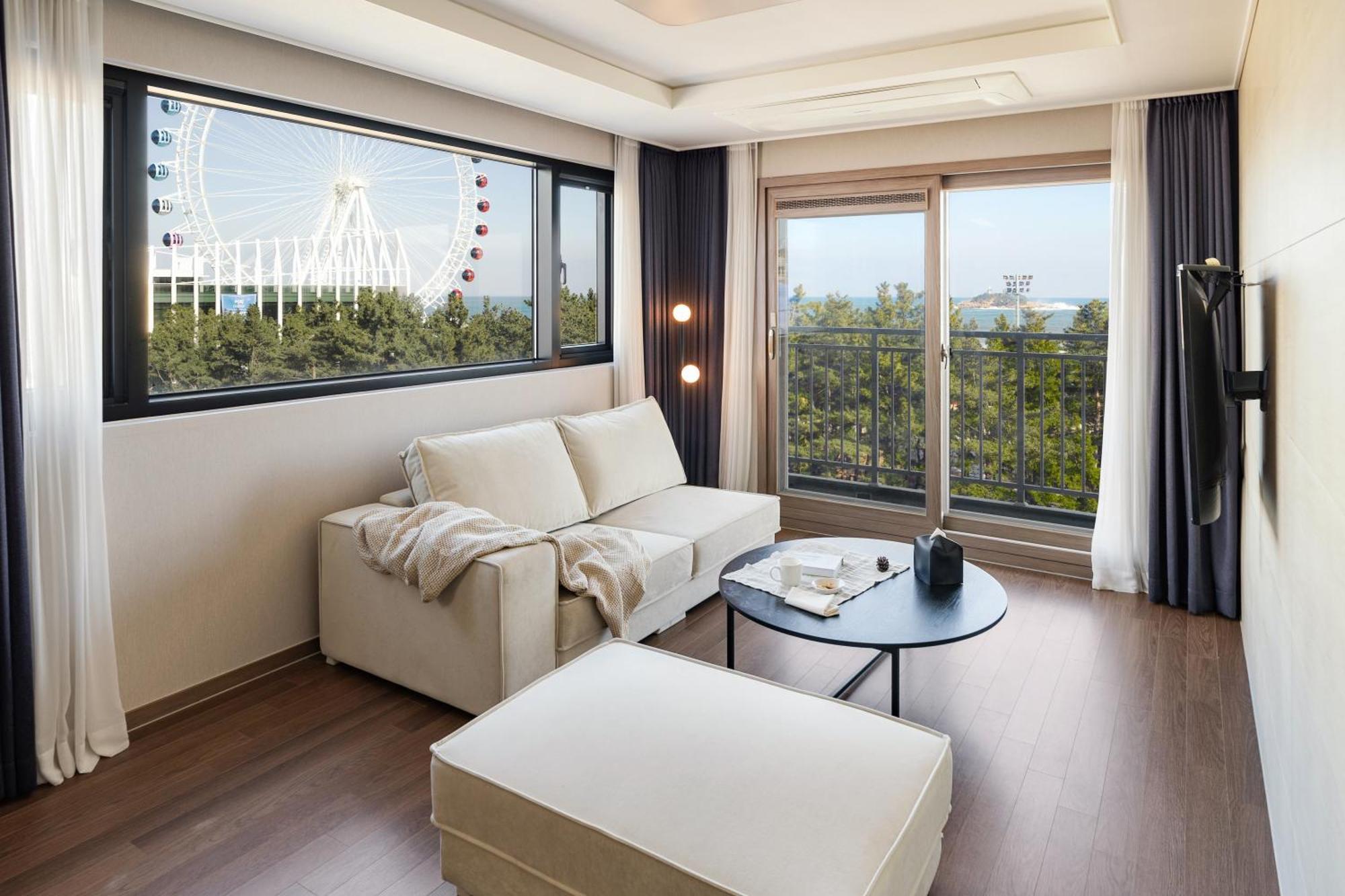 Urbanstay Sokcho Beach Ab Bagian luar foto